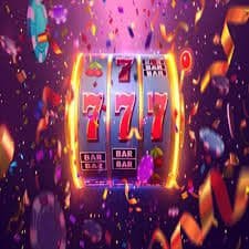 Online Slot ဂိမ်း Reel Spin Free Spin ရရှိနေသည့် မြင်ကွင်း